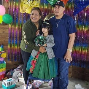 Meet your Posher, Carolina